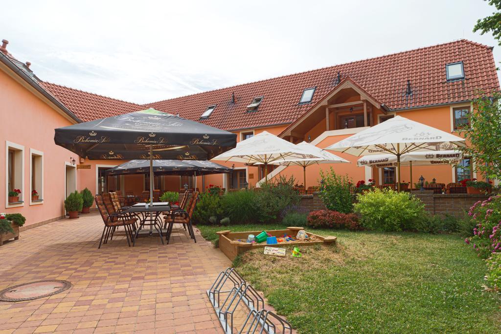 Hotel Pavlov Extérieur photo