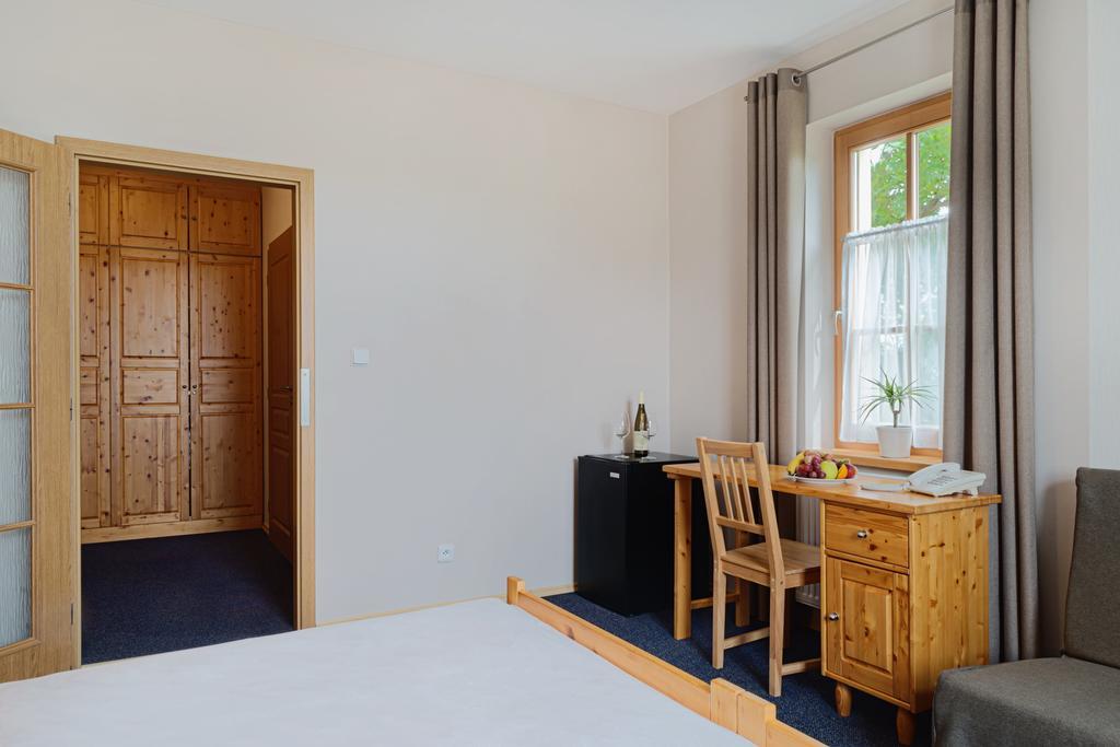 Hotel Pavlov Extérieur photo